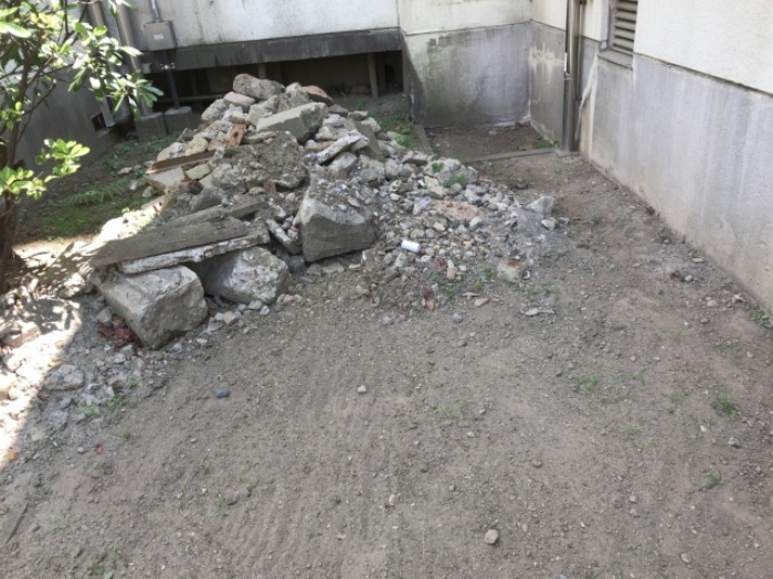 コンクリート廃材混じりの残土